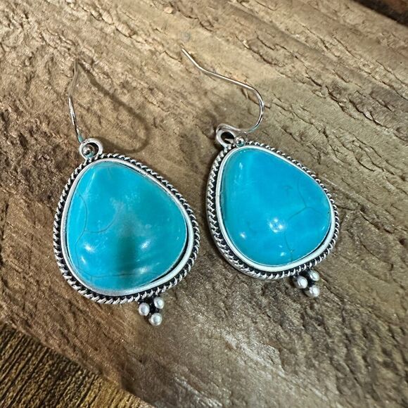 Turquoise Earrings - Elegant Natural Stone Design, Boho Navajo , Ships in Gift - Picture 5 of 8